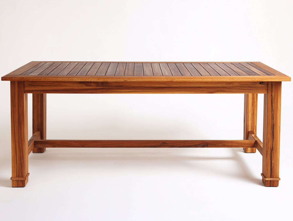 Gartentisch aus Holz 200 x 90 x 75 cm - Naturbraun - Rechteckiges Lamellendesign mit Querstrebe